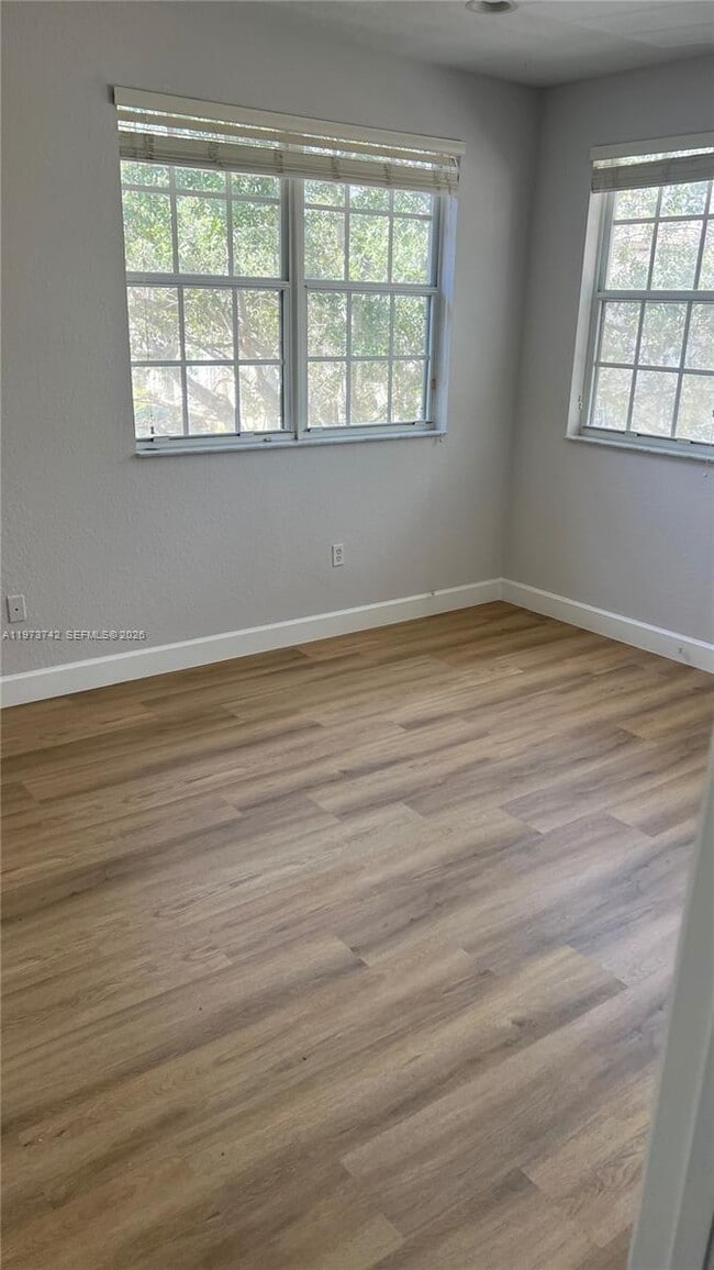 Building Photo - 604 SW 147th Ave