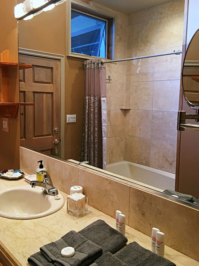 Bathroom - 8567 Walnut Dr