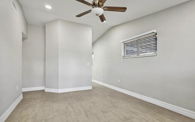 Building Photo - Central Tempe 3br