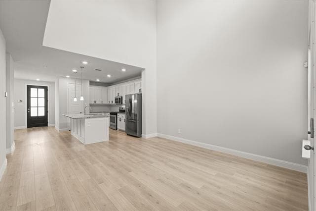 Building Photo - 1045 Thomas Pl