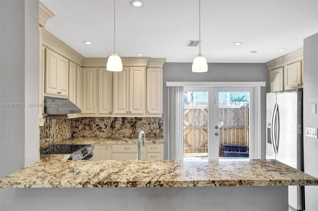 Building Photo - 2901 Dorchester Ln