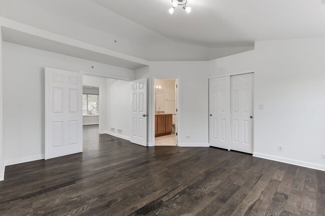 Building Photo - 758 Hanbury Dr