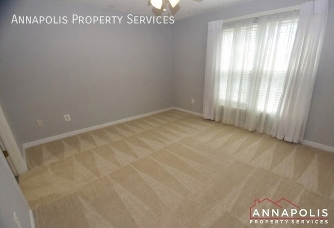 Building Photo - 657 Burtons Cove Way