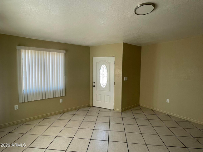 Building Photo - 1701 E Harvard St