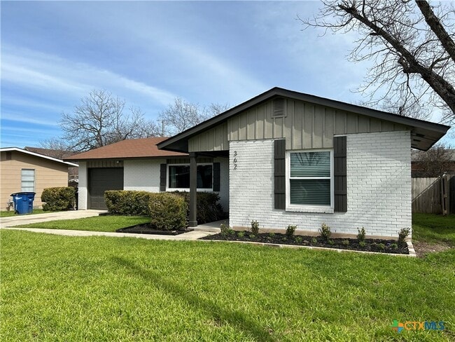 Building Photo - 362 Lockener Ave