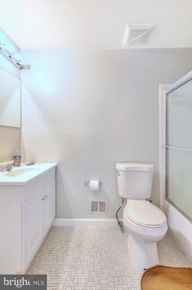 Building Photo - 9919 Boise Rd