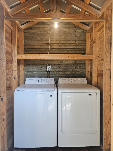 Building Photo - 816 Oak St