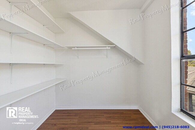 Building Photo - 4111 Herschel Ave
