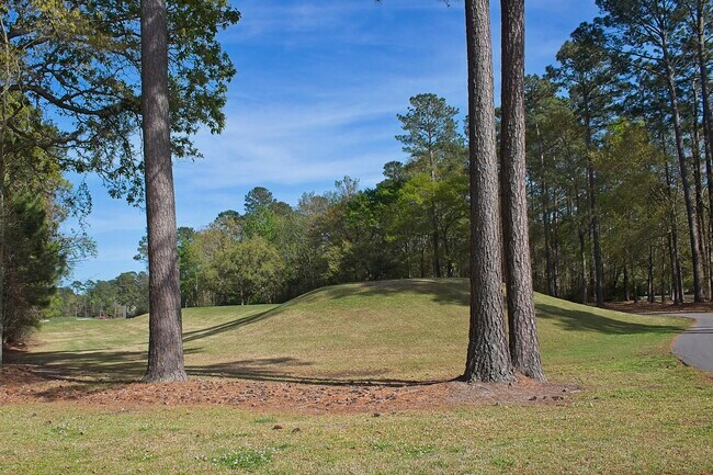 Building Photo - 401 Mahogany Dr