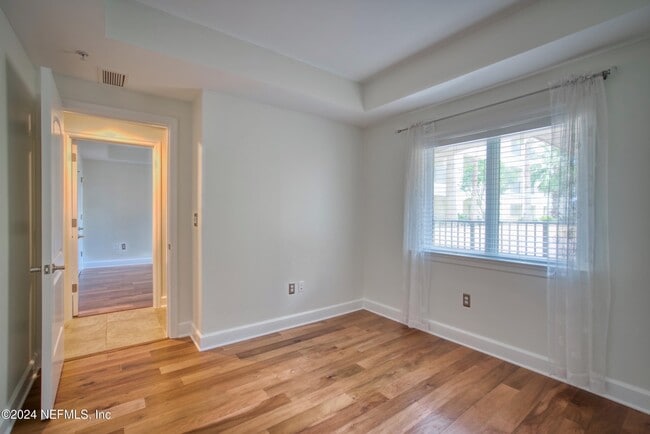 Building Photo - 525 3rd St N