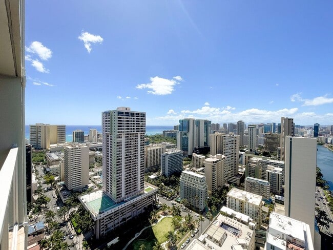 Building Photo - 445 Seaside Ave