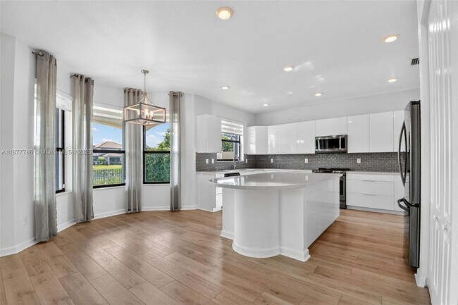 Building Photo - 7176 Sandgrace Ln