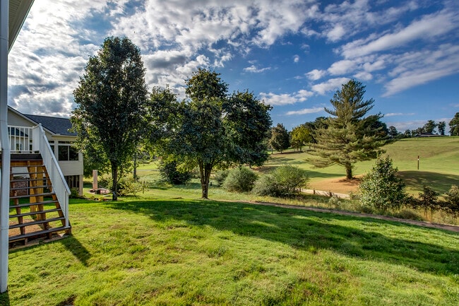 Building Photo - 134 Daleyuhski Way