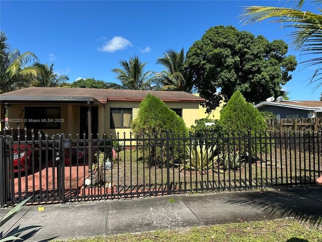 Building Photo - 1395 NW 118th St