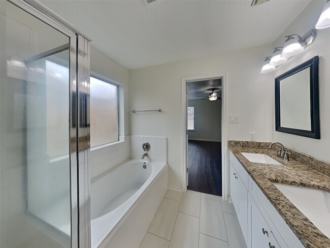 Building Photo - 31702 Regal Park Ct