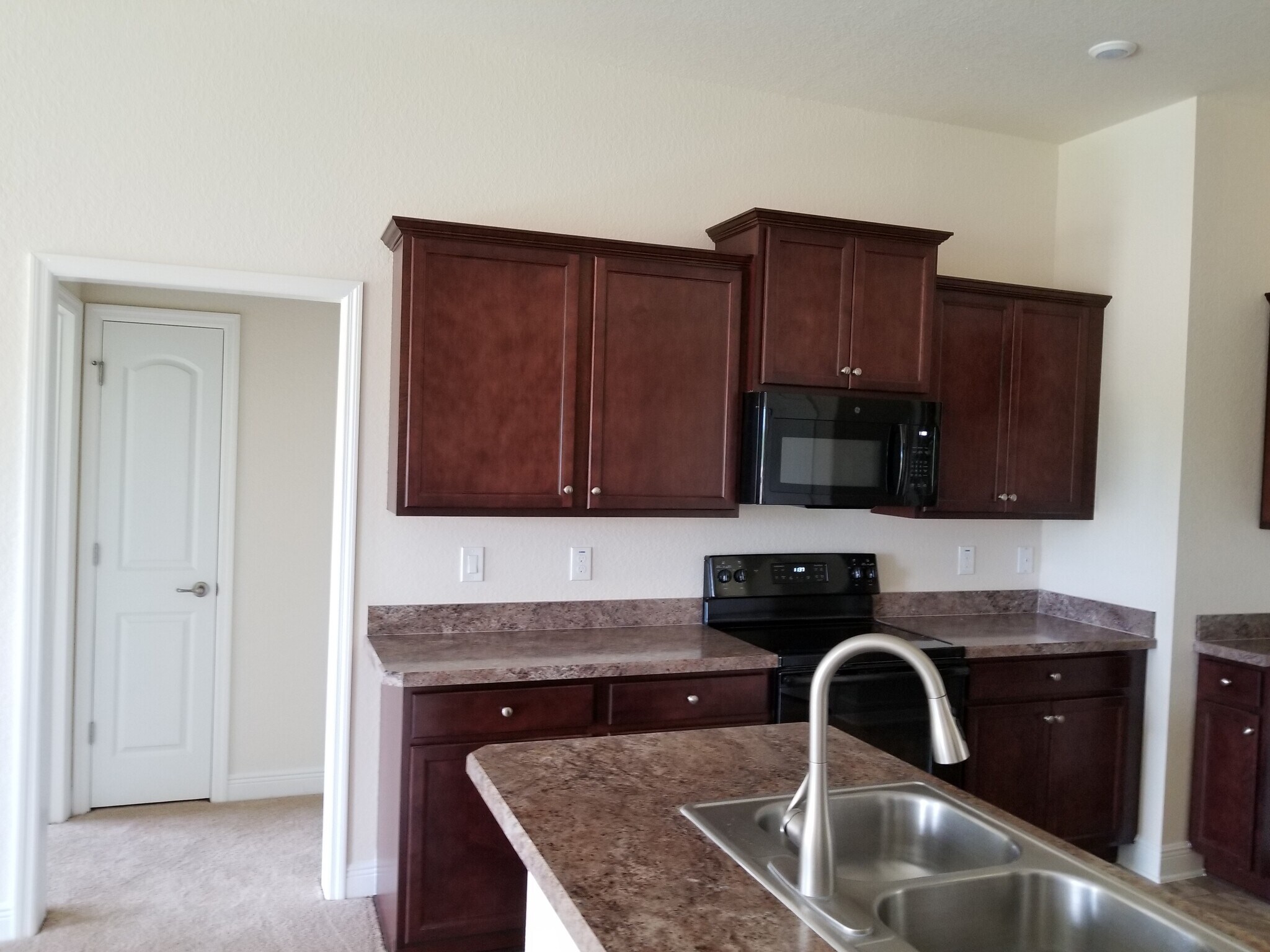 Building Photo - 3376 N Michener Pt
