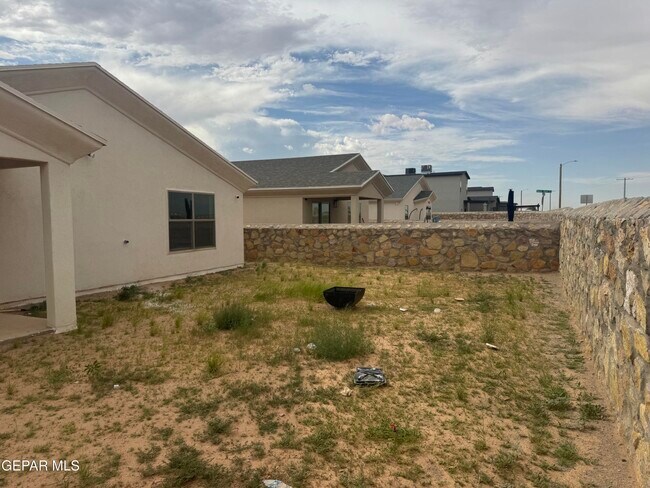Building Photo - 12528 Polo Norte Dr