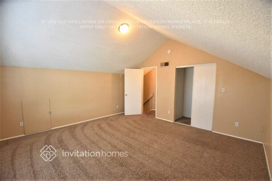 Building Photo - 3410 N 90th Dr