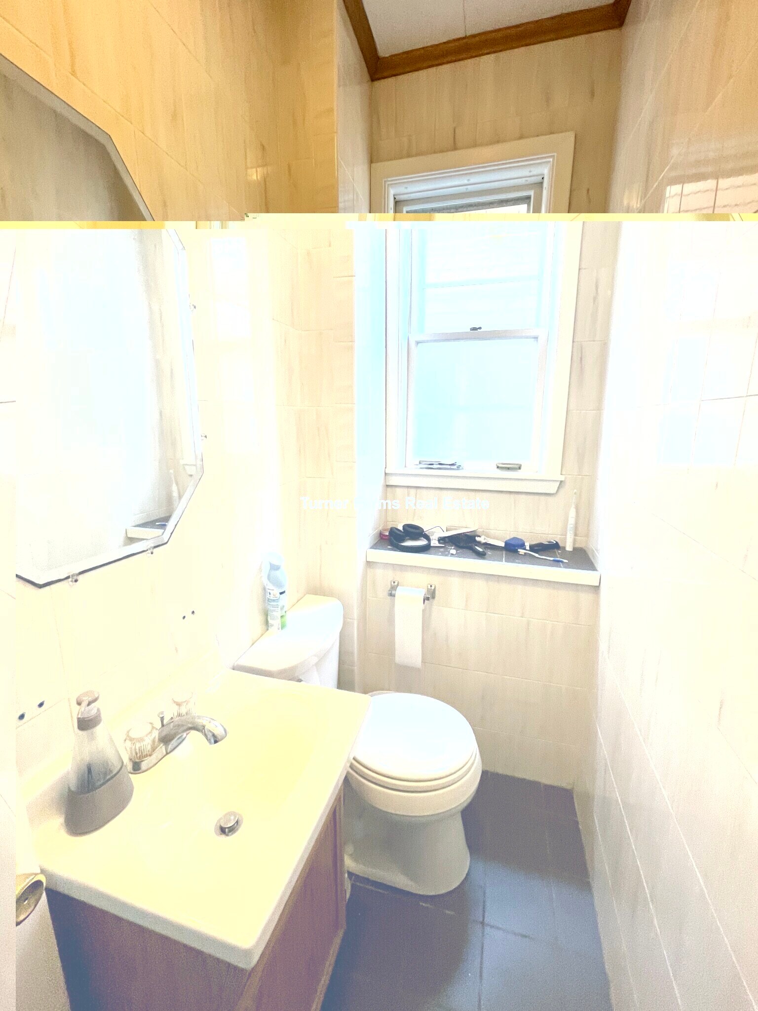 Building Photo - 38 Cherry St