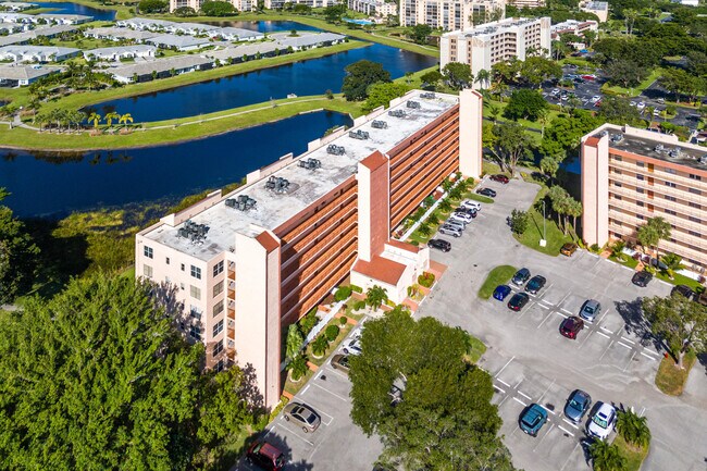 Building Photo - 14575 Bonaire Blvd