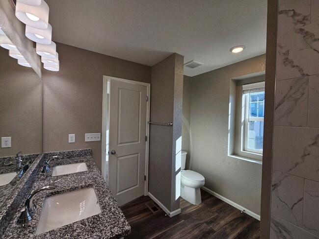 Building Photo - 17576 Rose Heath Ln