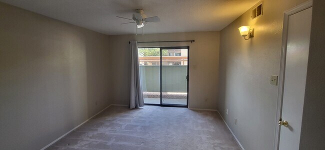 Building Photo - 505 Oppenheimer Dr