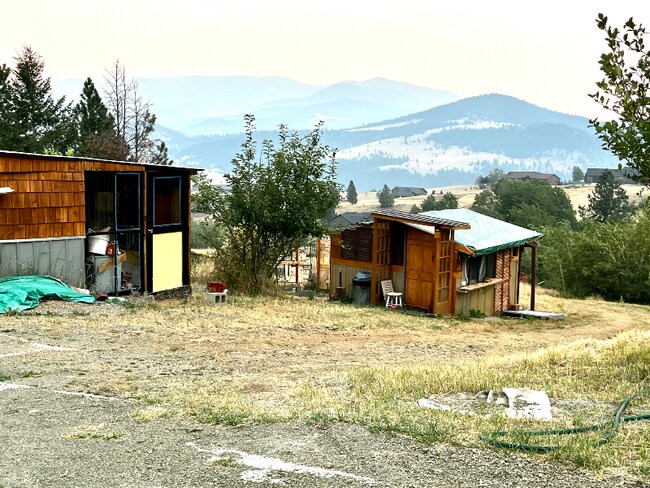 Building Photo - 9 A Barefoot springs Ln