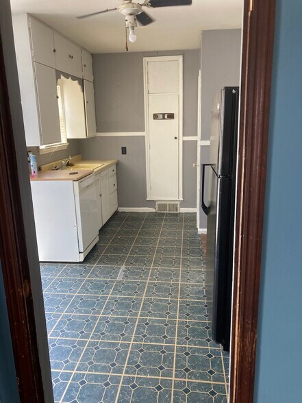 Kitchen - 333 N 8th St