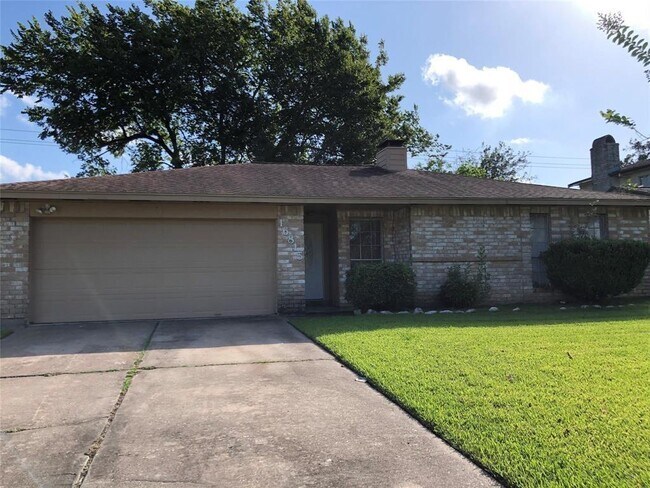 Building Photo - 16815 Bougainvilla Ln