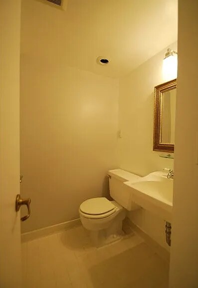 Downstairs Bathroom - 625 Copeland St