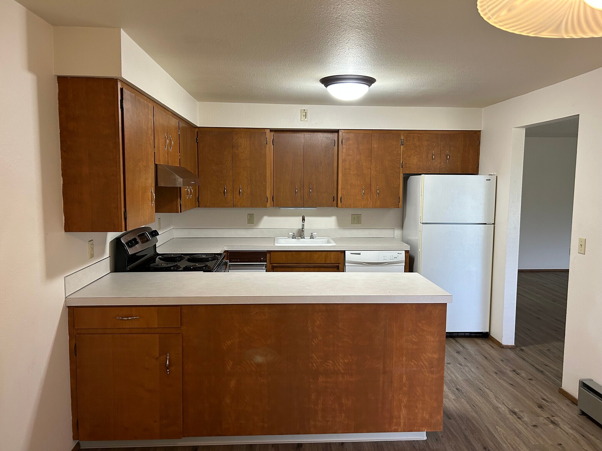 Building Photo - 107 La Villa Dr