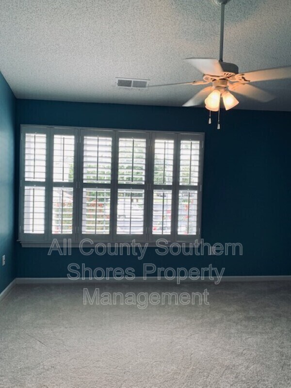 Building Photo - 970 Palisade Cir