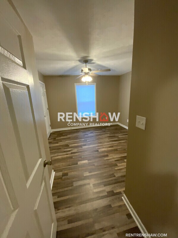 Building Photo - 469 Dana St