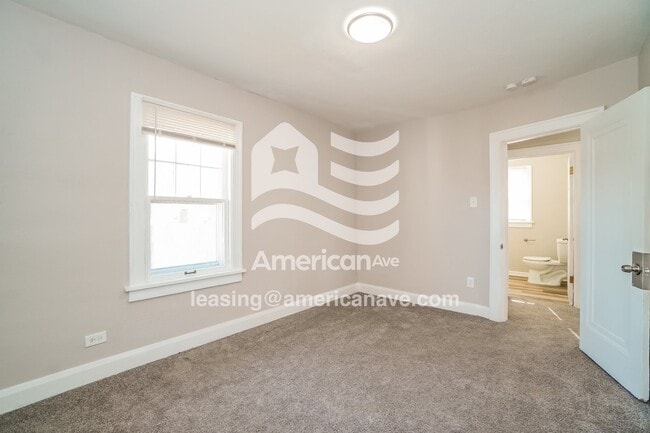 Building Photo - 737 Hampton Ave