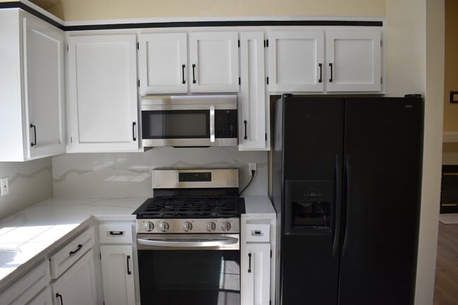 Building Photo - 4790 Winona Way