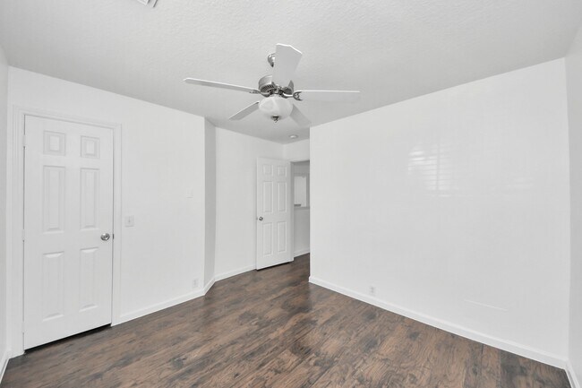 Building Photo - 21218 Somerset Park Ln