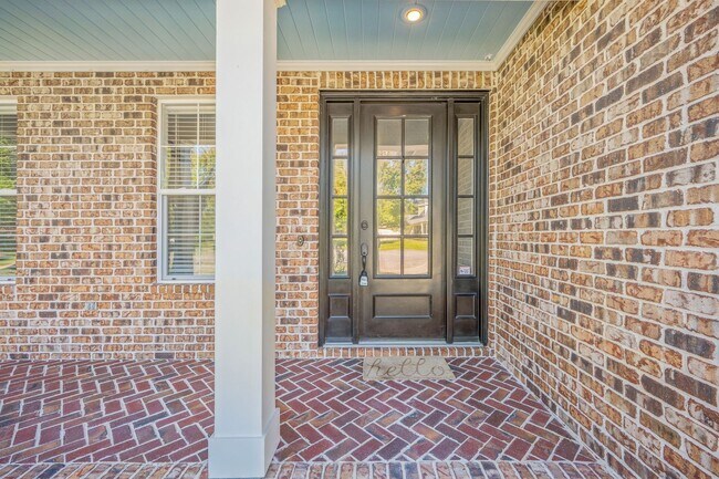 Building Photo - Swift Creek Preserve 5 Bedroom Beauty!