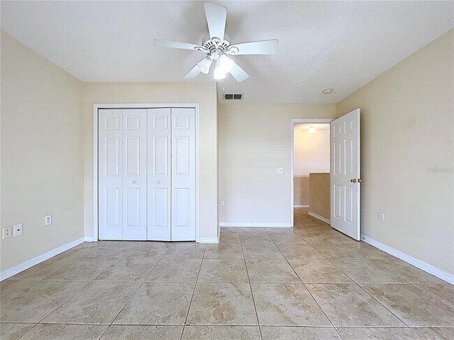 Building Photo - 5060 Spanish Oaks Blvd