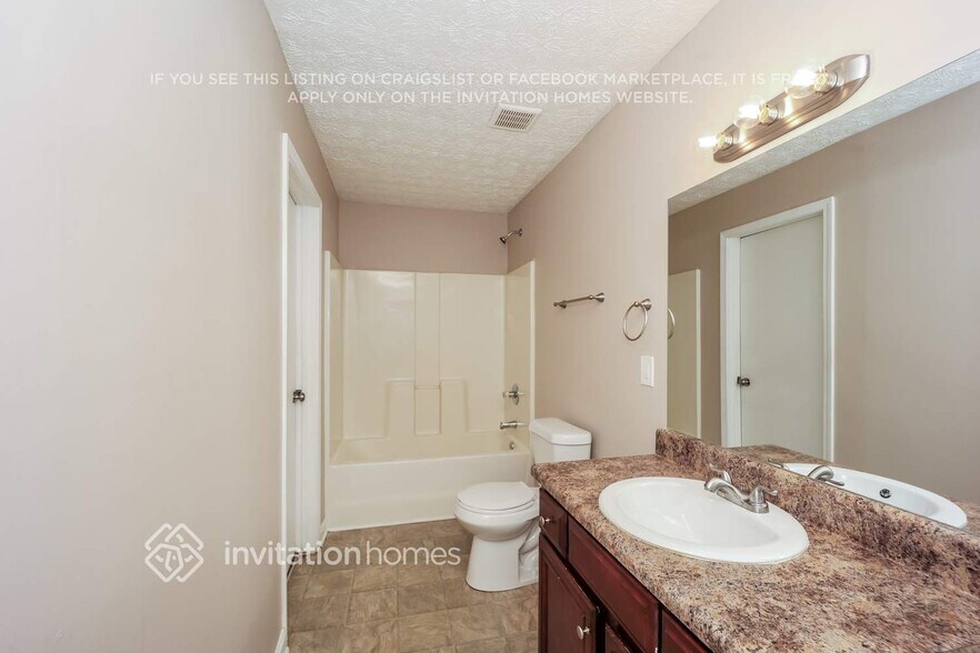 Building Photo - 4080 Oak Stone Dr