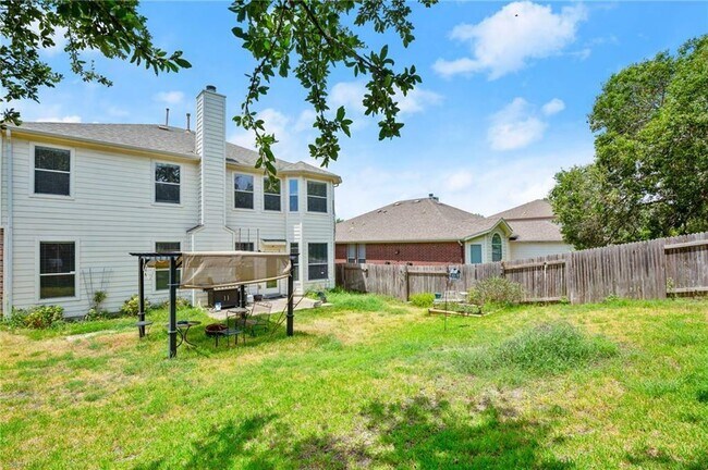 Building Photo - 717 Adler Falls Ln