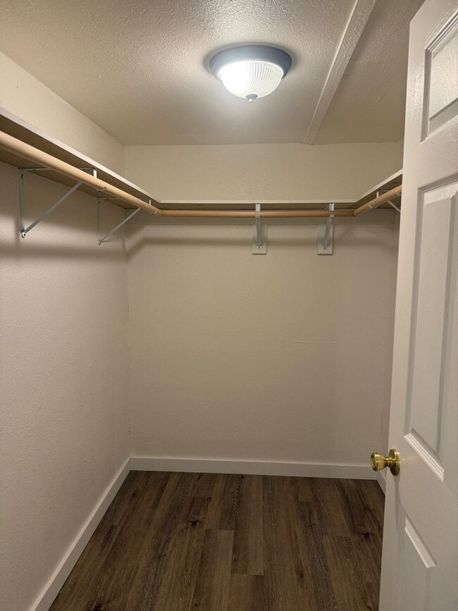 Building Photo - 15144 Sitkum Ln