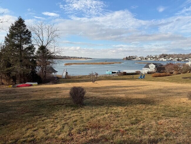 Building Photo - 630 Washington St