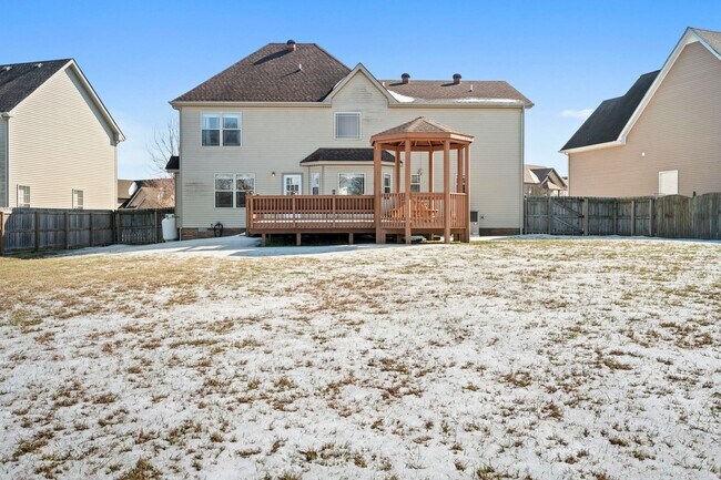 Building Photo - Spacious Living with a Private Primary Retreat!