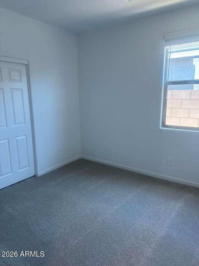 Building Photo - 18245 Avenida del Sol W