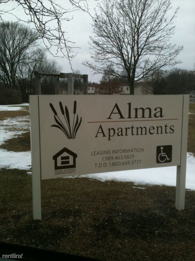 Building Photo - 2 br, 1 bath Apartment - Alma Apartments