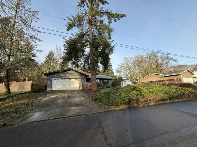 Building Photo - 2134 NW Watters St