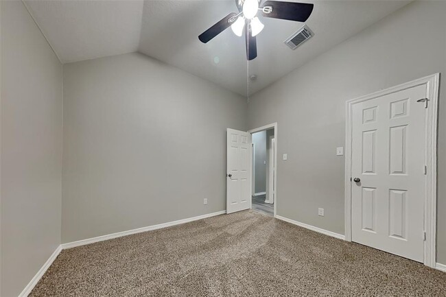 Building Photo - 8019 Malardcrest Dr