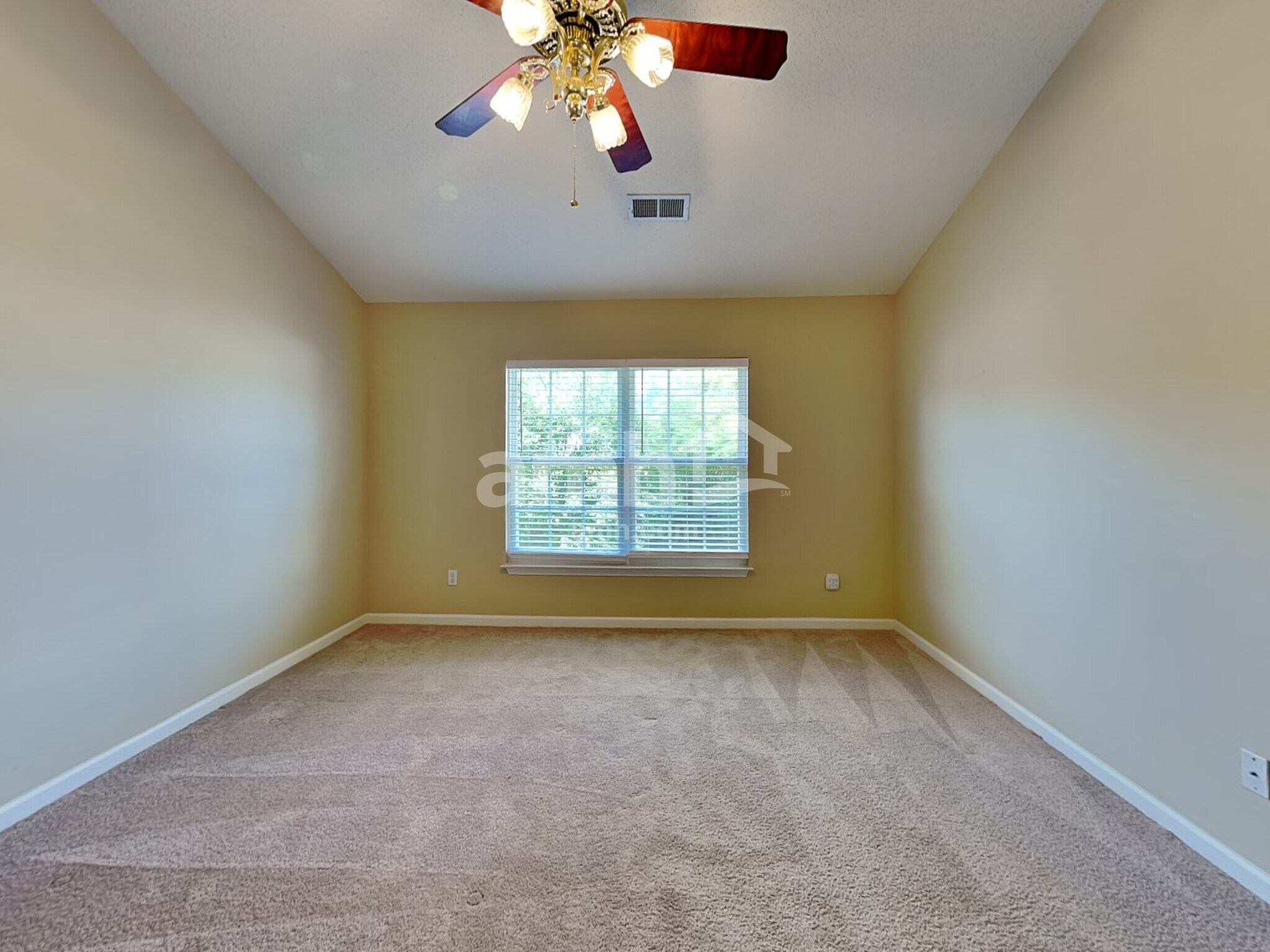 Building Photo - 653 Timber Walk Dr