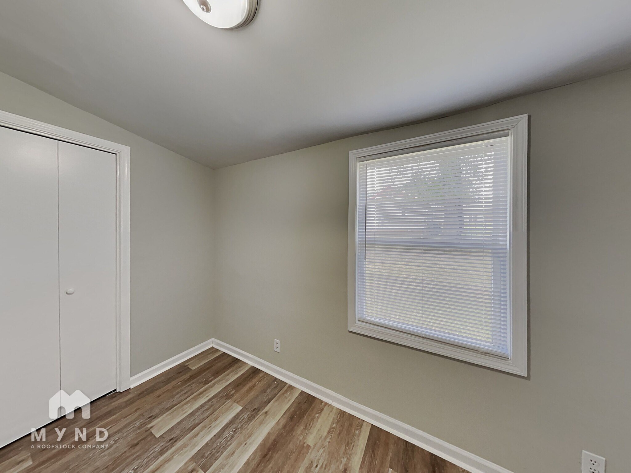 Building Photo - 713 Woodward Rd