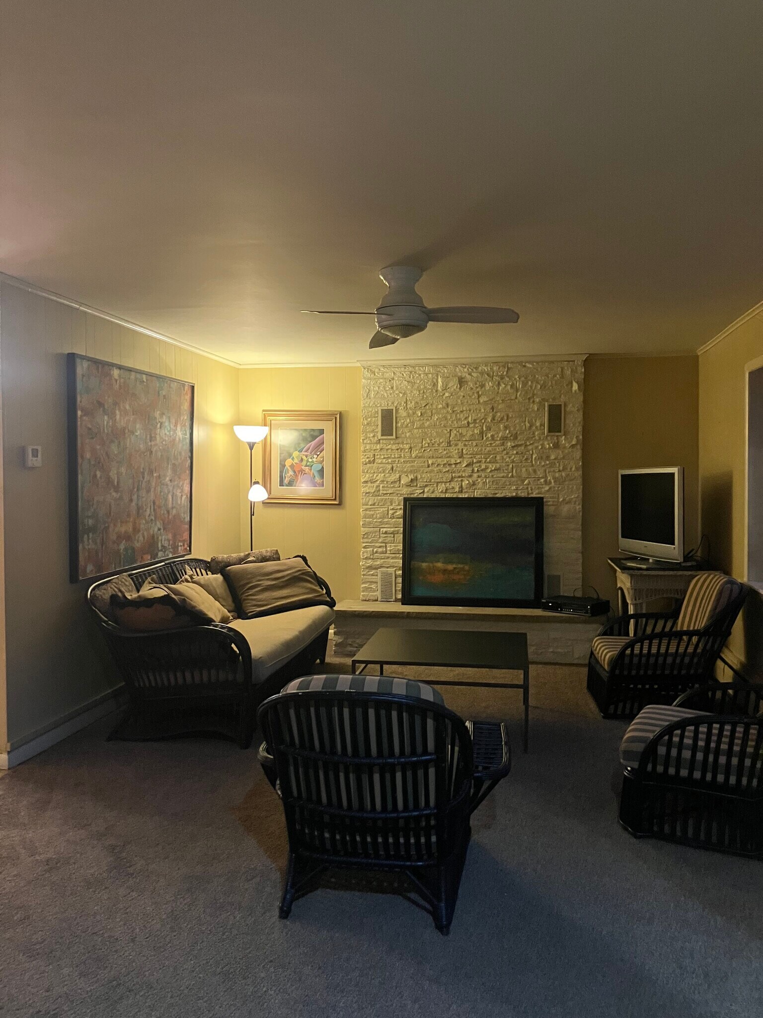 Building Photo - 5309 N River Rd